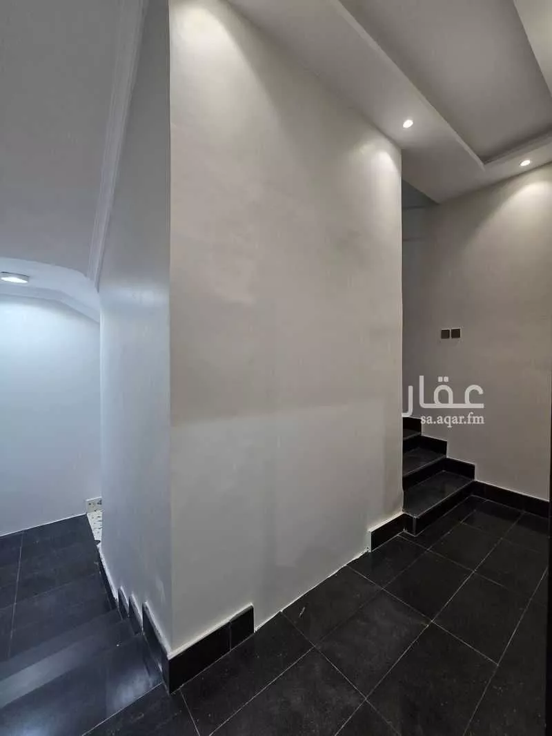 5 bedroom villa in As Salhiyah 3