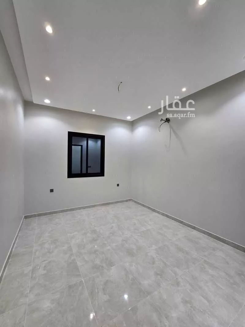 5 bedroom villa in As Salhiyah 7