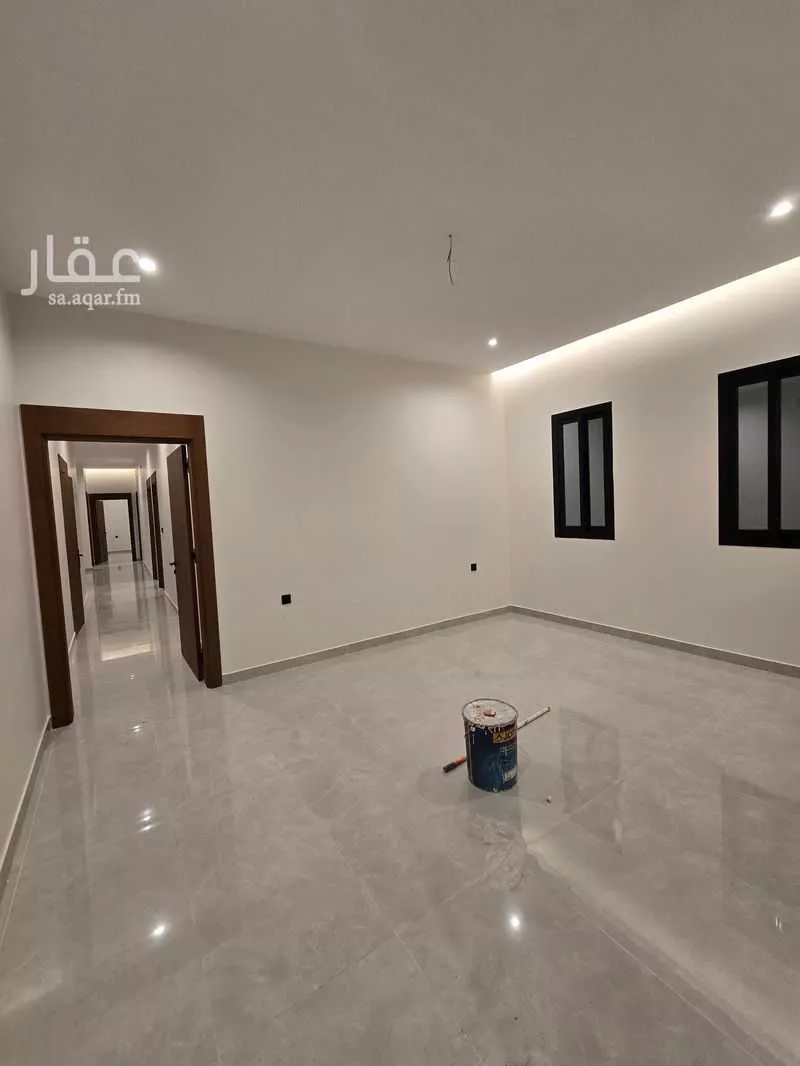 14 bedroom apartment in Al Bashaer 9