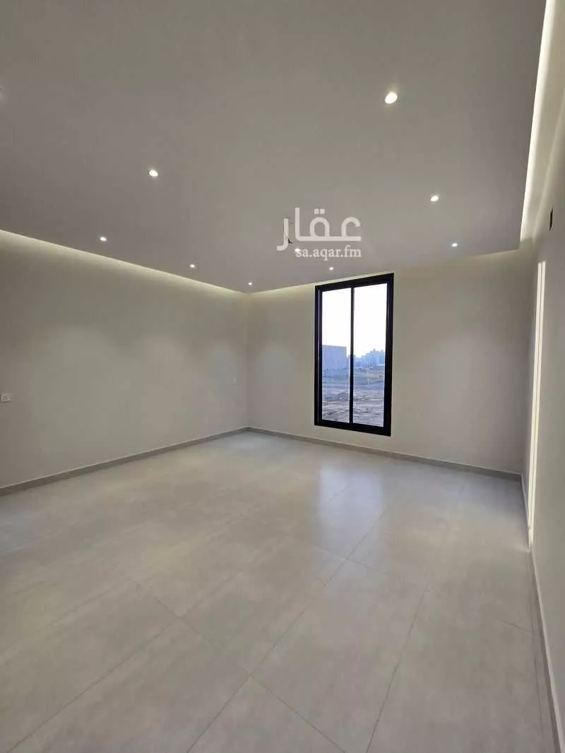 8 bedroom villa in Al Bashaer 4