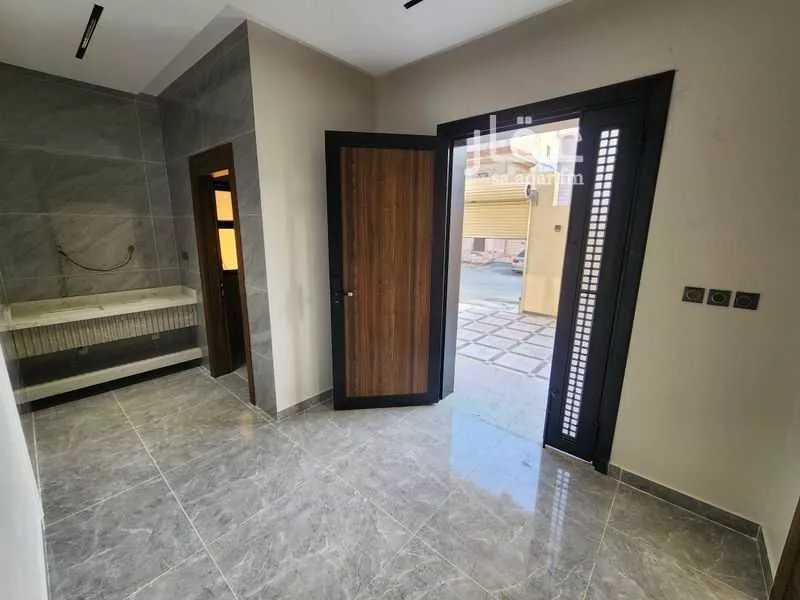 13 bedroom villa in Al Hamdaniyah 11