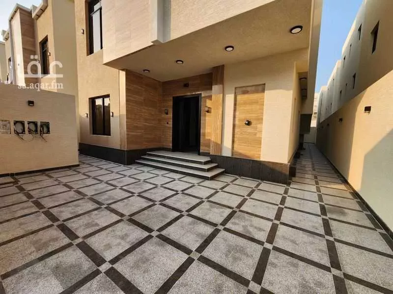 13 bedroom villa in Al Hamdaniyah 15