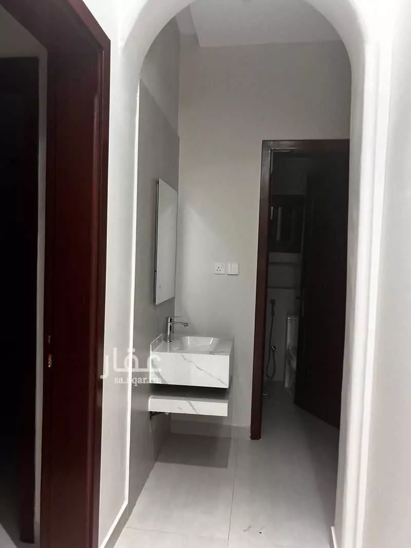 13 bedroom villa in Al Bashaer 4
