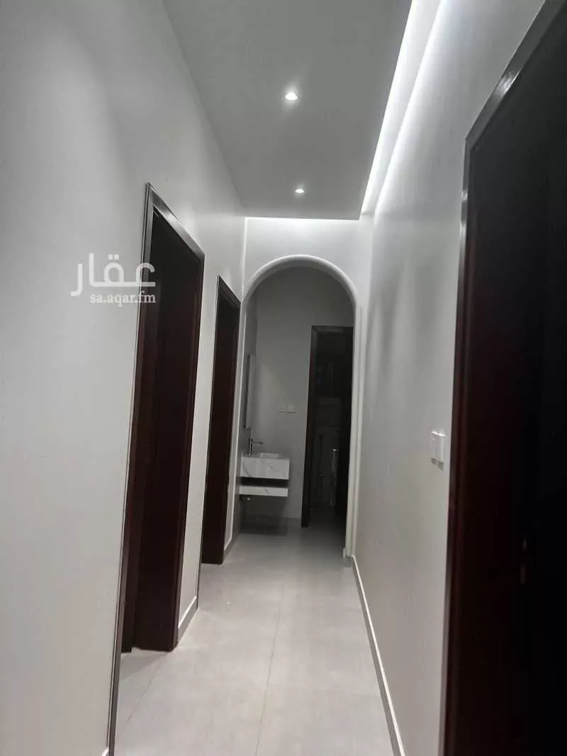 13 bedroom villa in Al Bashaer 10
