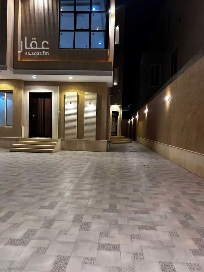 8 bedroom villa in Al Bashaer 14