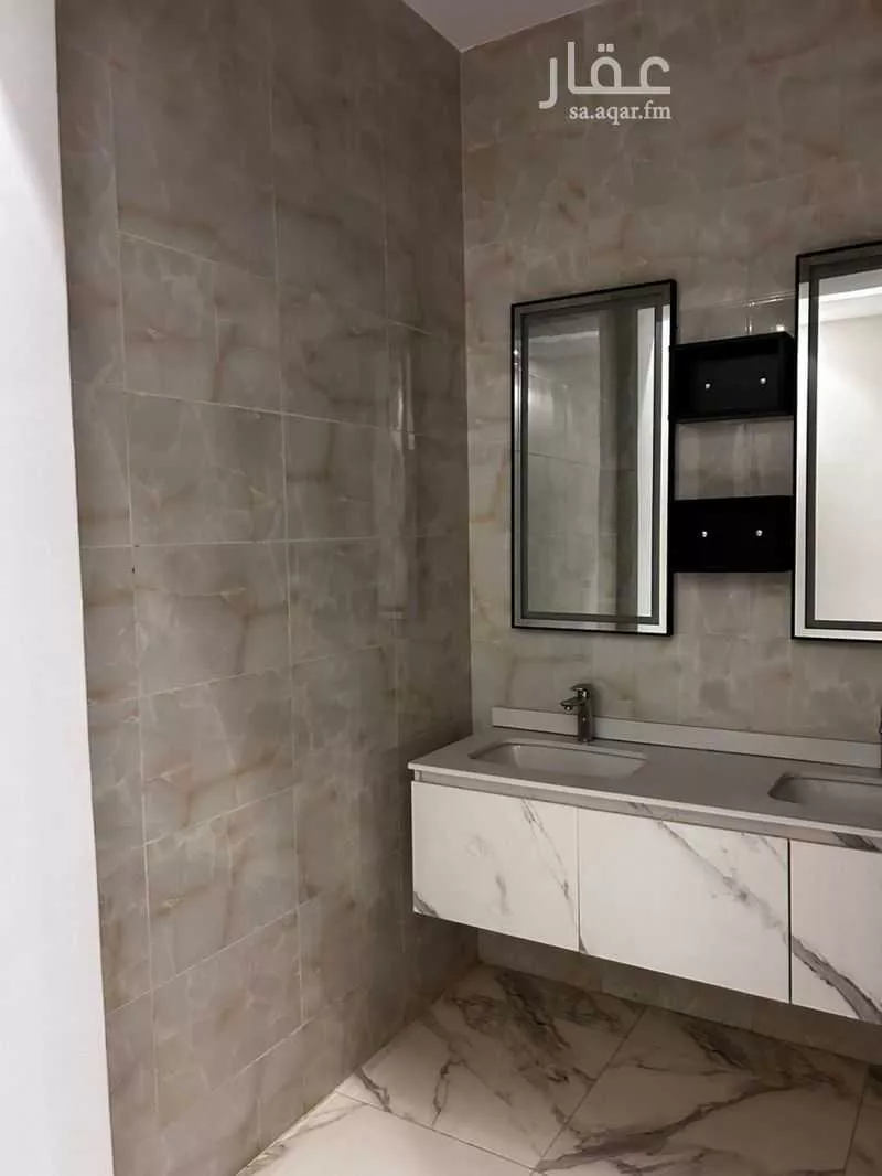 8 bedroom villa in Al Bashaer 18