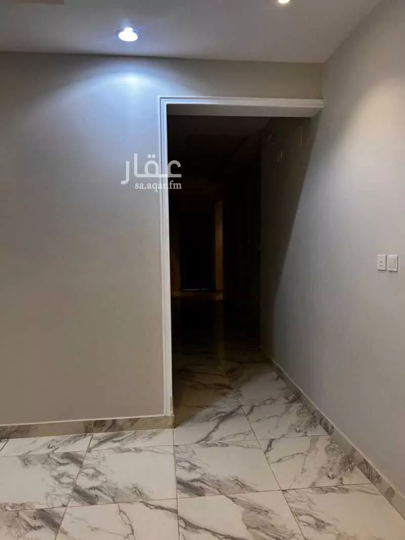 8 bedroom villa in Al Bashaer 4