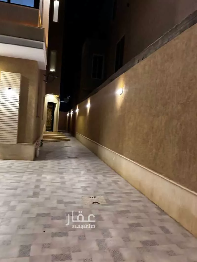 8 bedroom villa in Al Bashaer 6
