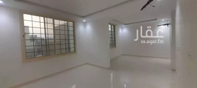 فيلا 5 غرف في الياقوت 4