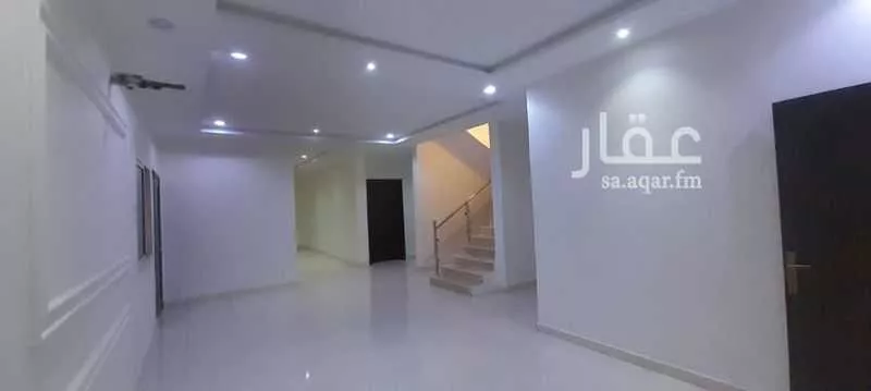 فيلا 5 غرف في الياقوت 10