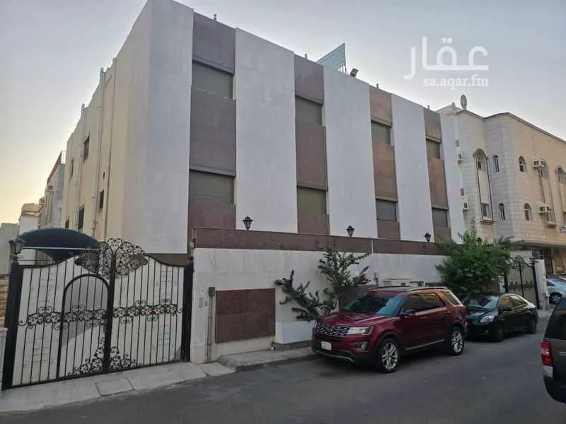 فيلا 5 غرف في البوادي 9