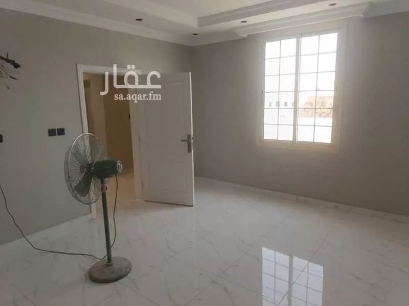 فيلا 5 غرف في الياقوت 11