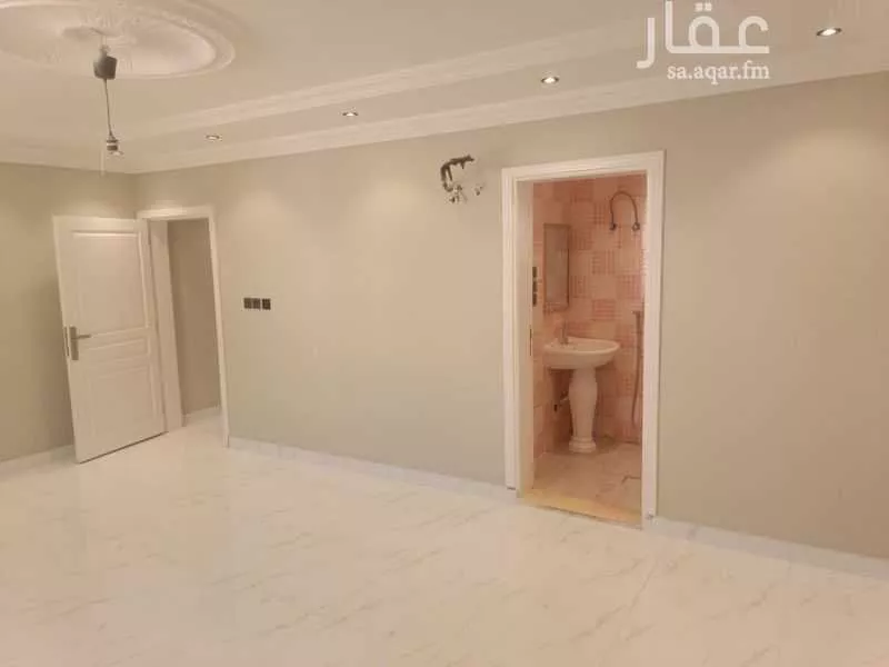 فيلا 5 غرف في الياقوت 18