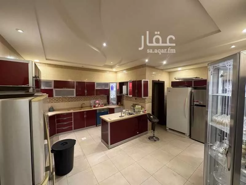 8 bedroom villa in Taibah 3