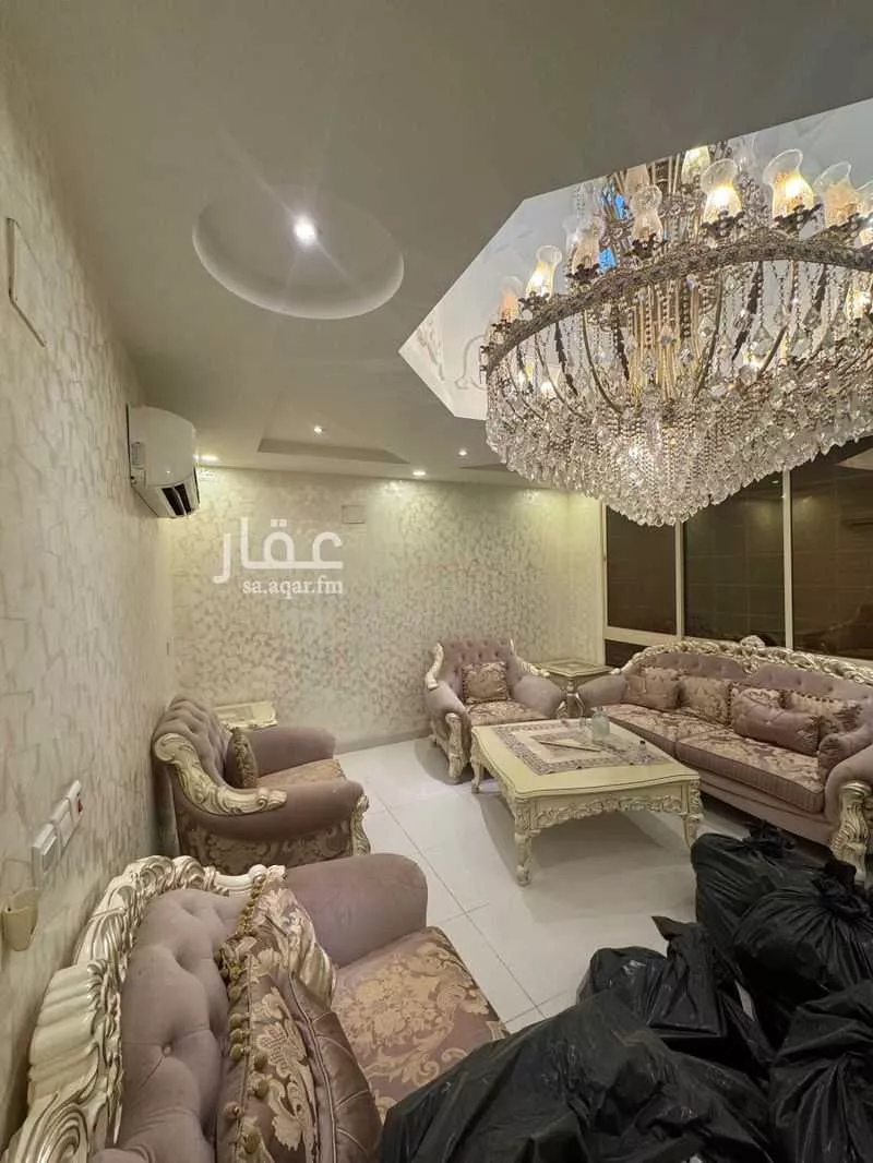 8 bedroom villa in Taibah 4