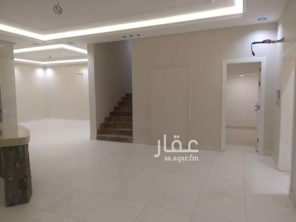 فيلا 8 غرف في الزمرد 18