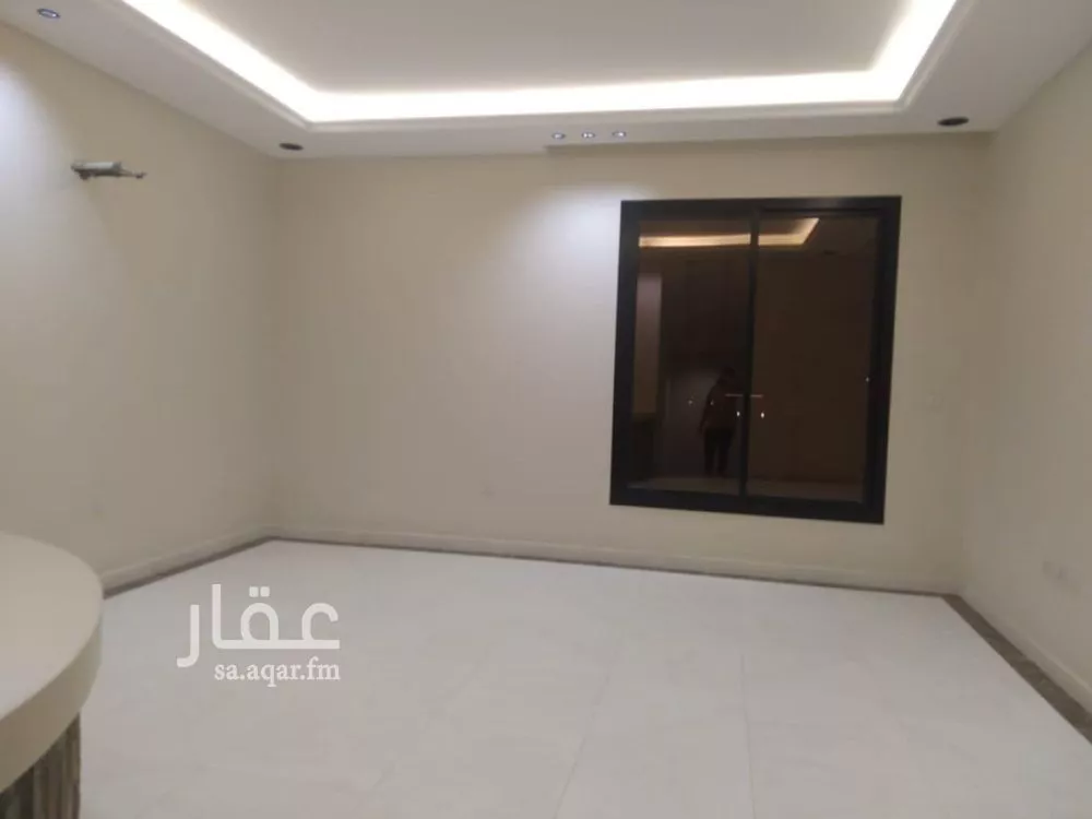 فيلا 8 غرف في الزمرد 9