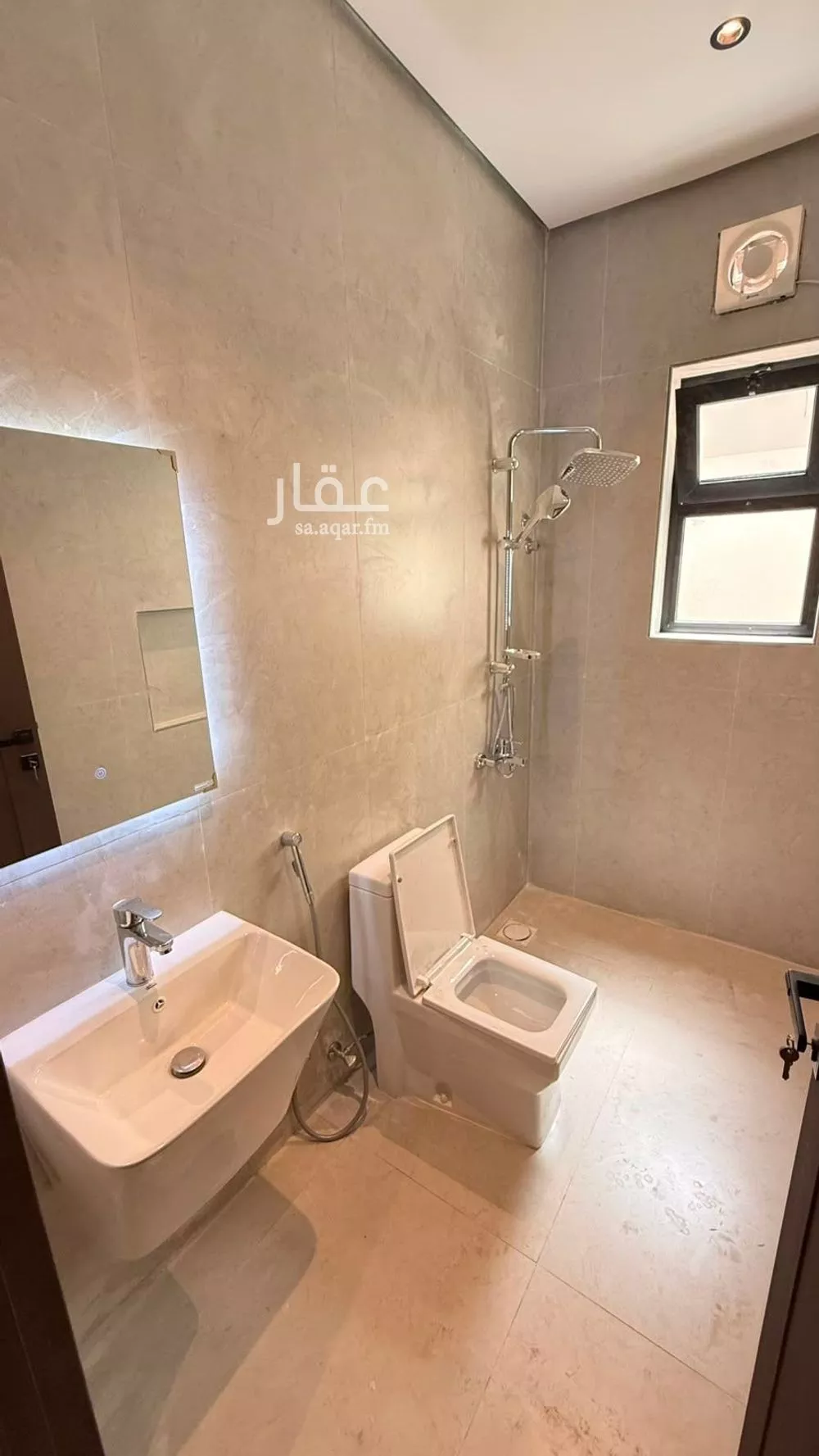 4 bedroom apartment in An Nur, Eastern Province 4