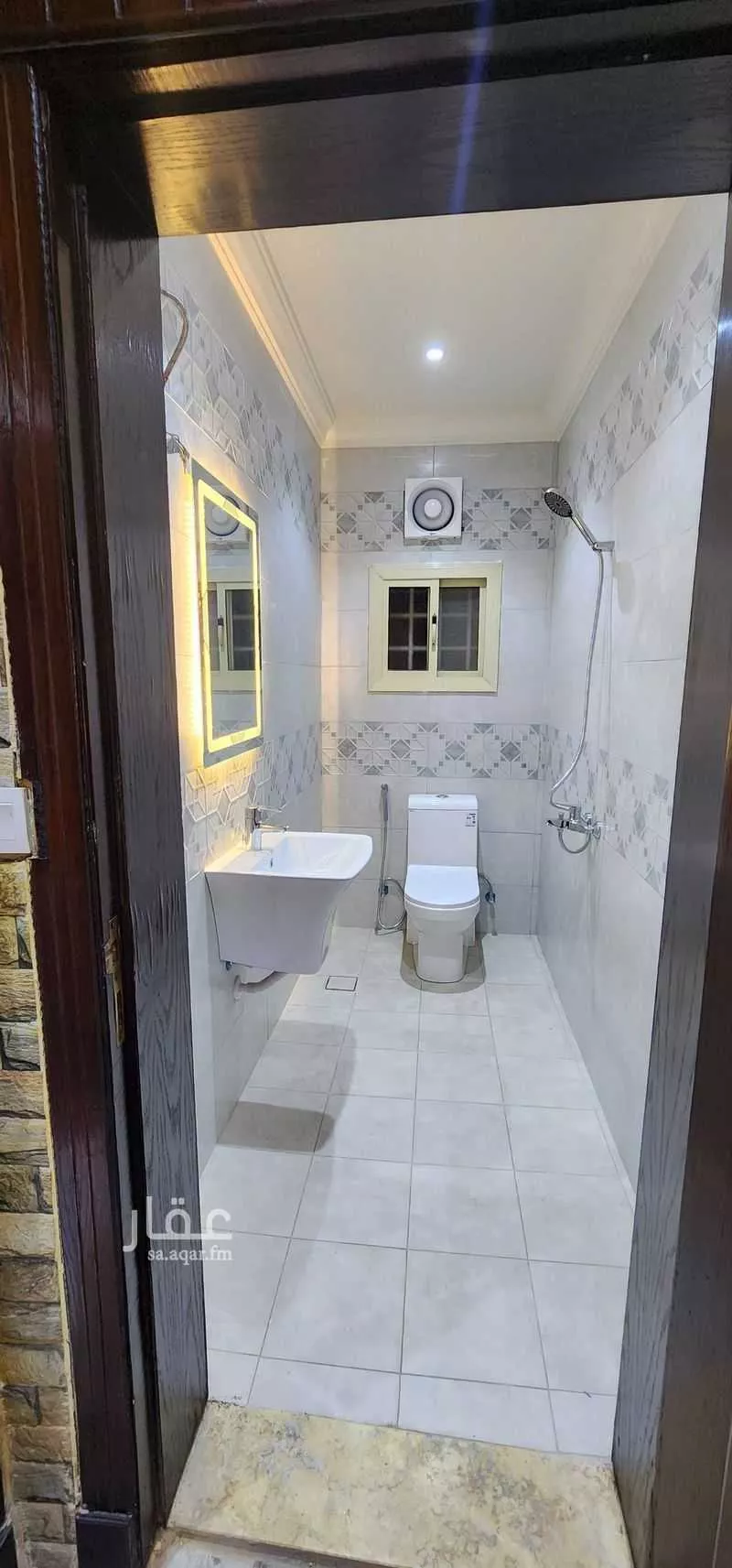 5 bedroom apartment in Muraykh 8