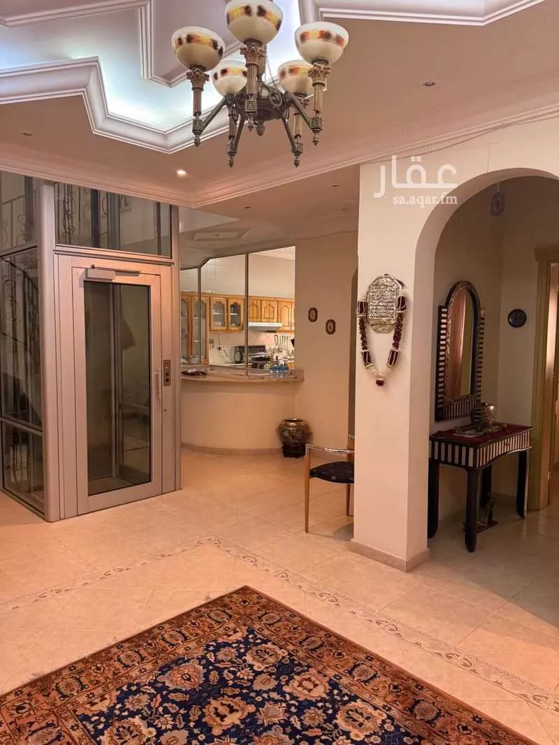 8 bedroom villa in Al Zahra, Jeddah 12