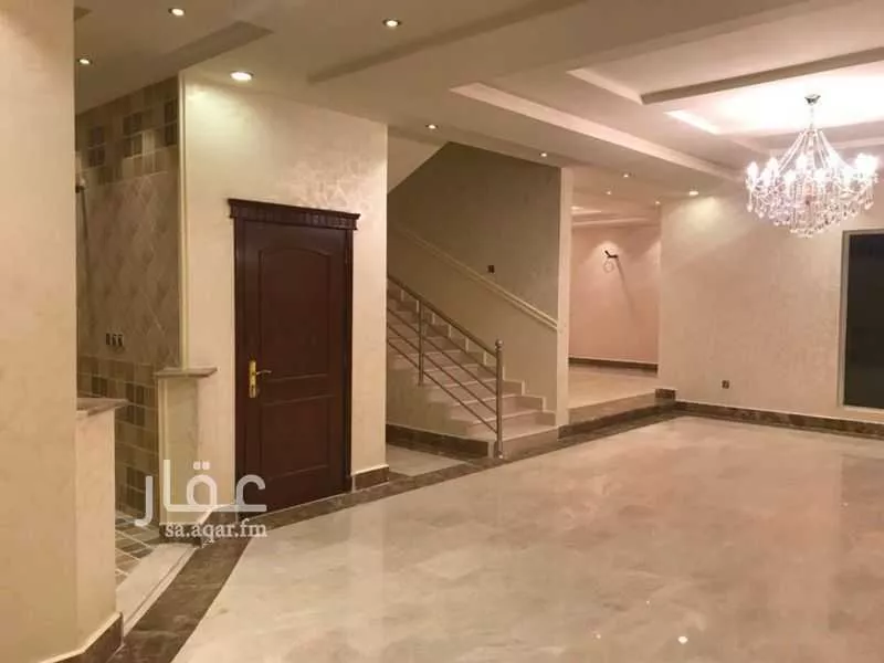 9 bedroom villa in Al Yaqout 11