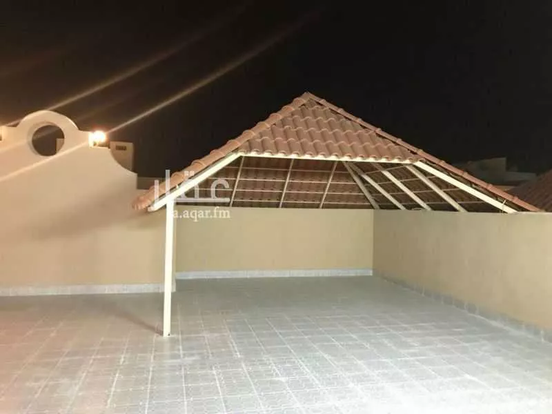 9 bedroom villa in Al Yaqout 8