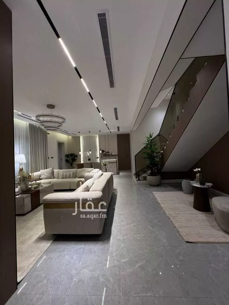6 bedroom villa in Al Yaqout 2