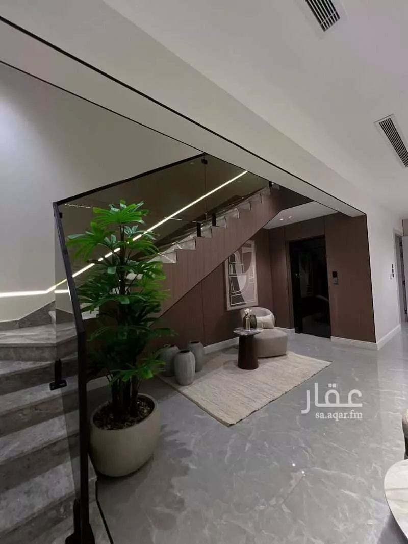 6 bedroom villa in Al Yaqout 7