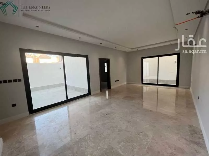 6 bedroom villa in Az Zomorod 8