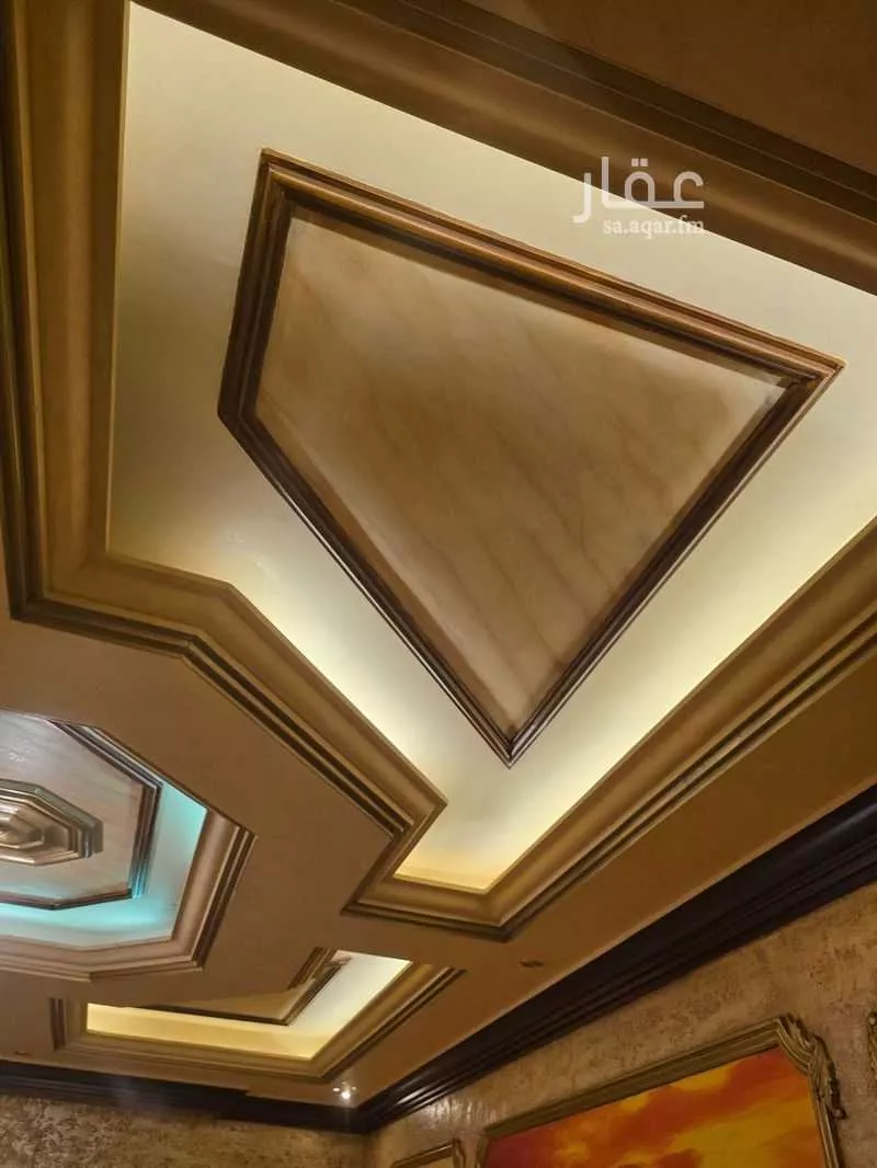 5 bedroom villa in Al Bawadi 24