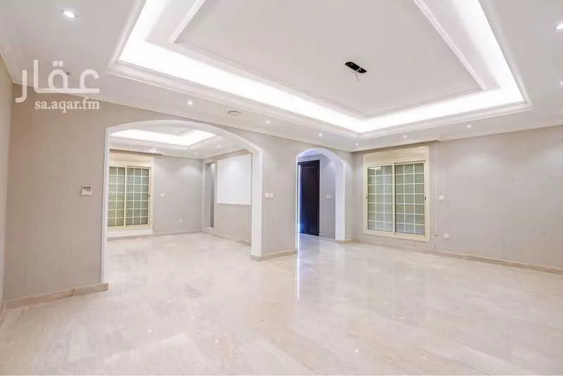 6 bedroom villa in Al Khalidiyyah 16