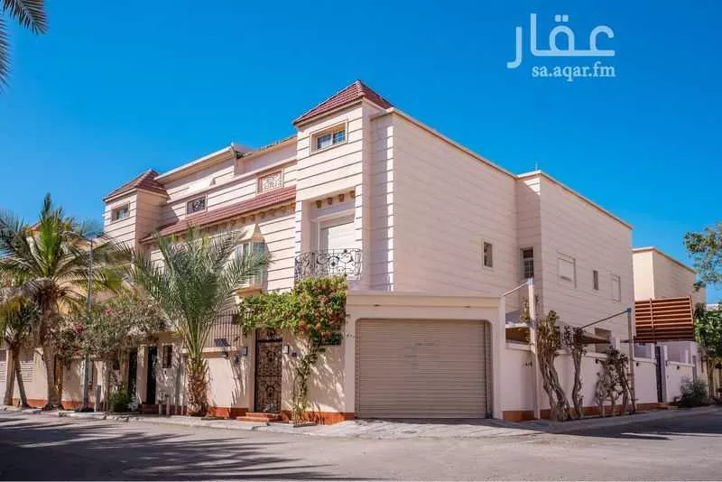 6 bedroom villa in Al Khalidiyyah 9