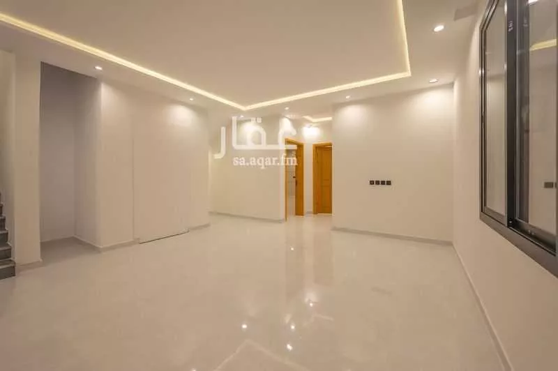 5 bedroom villa in Al Safwah, Jeddah 12