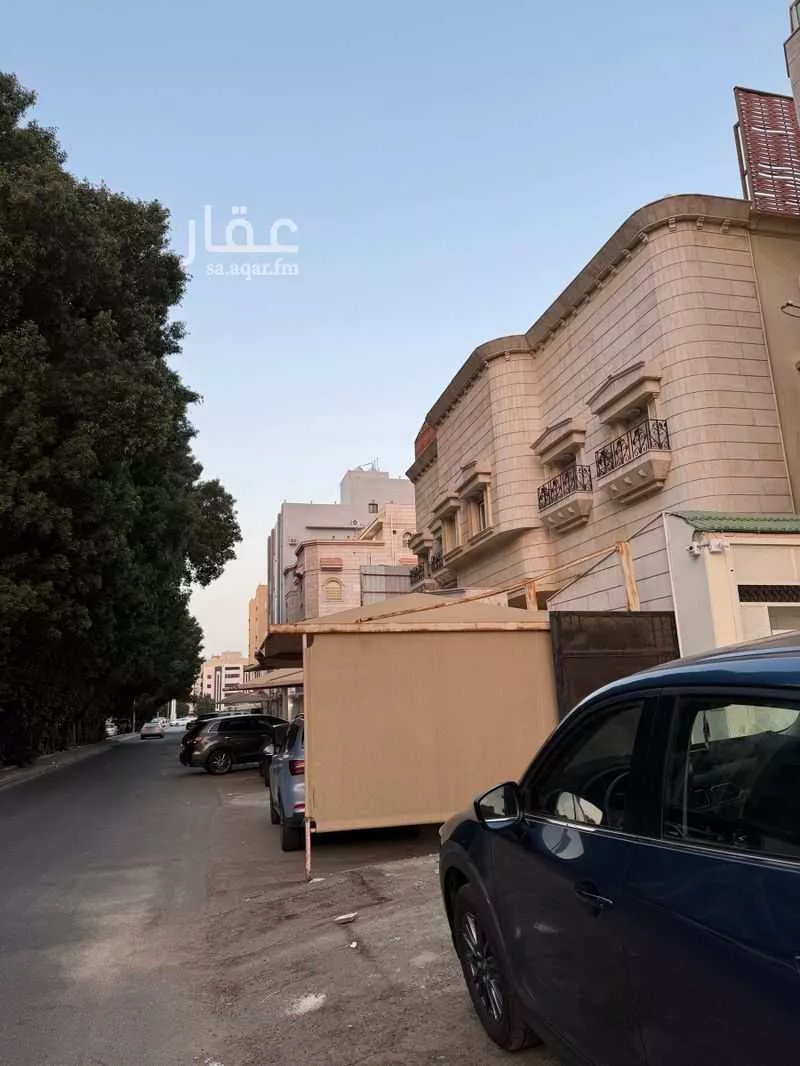 فيلا 13 غرف في المروة 4