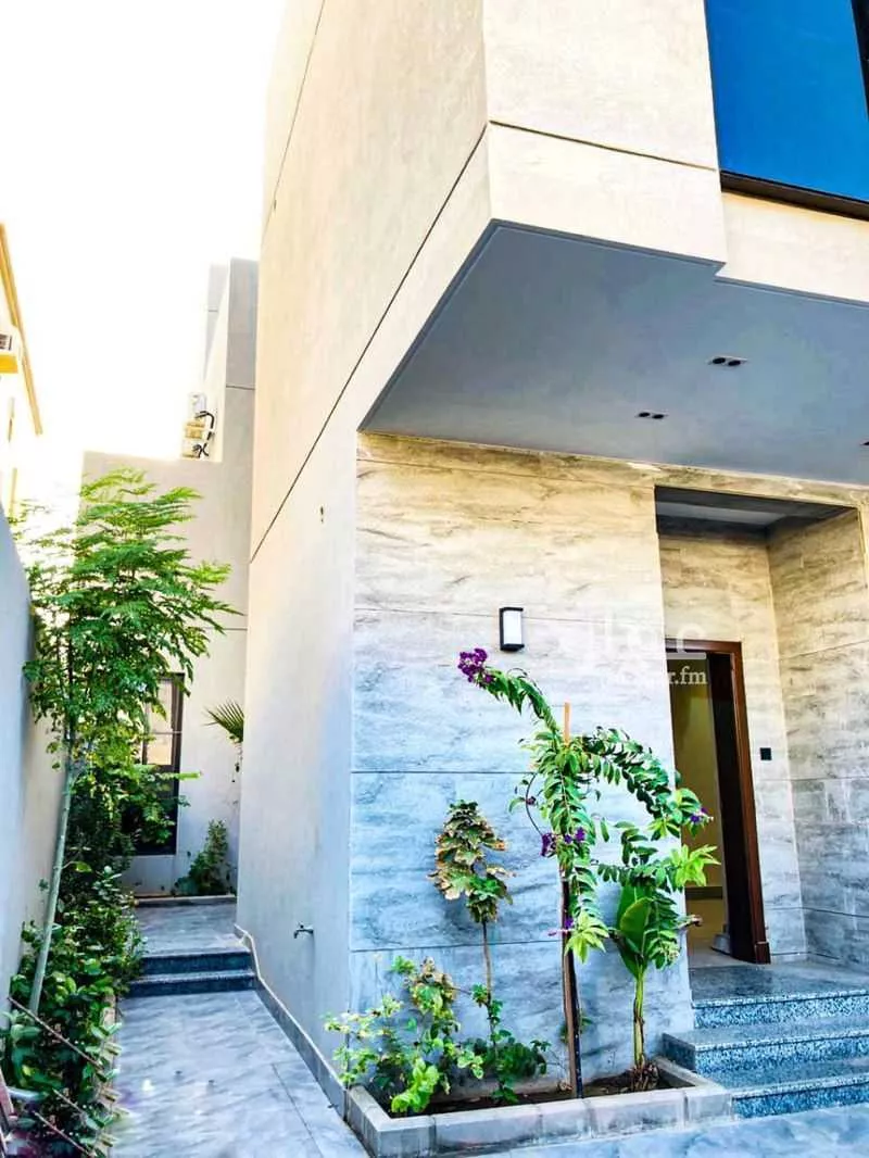 9 bedroom villa in Al Hamdaniyah 11