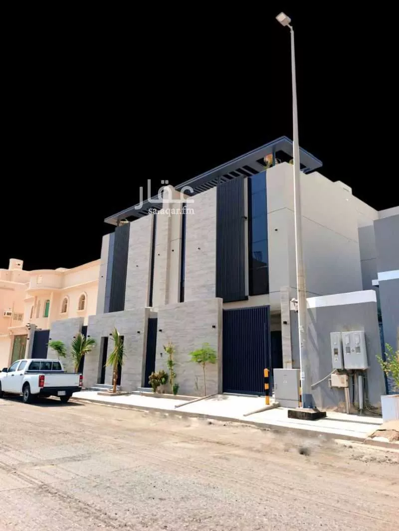 9 bedroom villa in Al Hamdaniyah 4