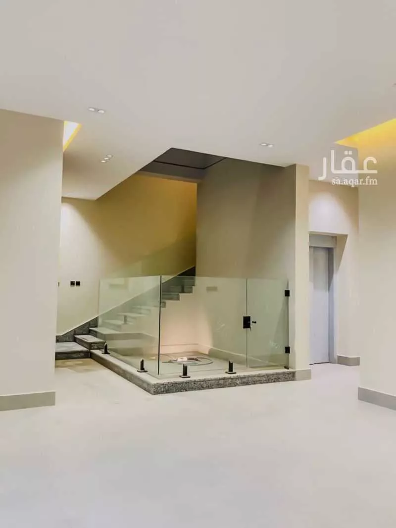 9 bedroom villa in Al Hamdaniyah 10