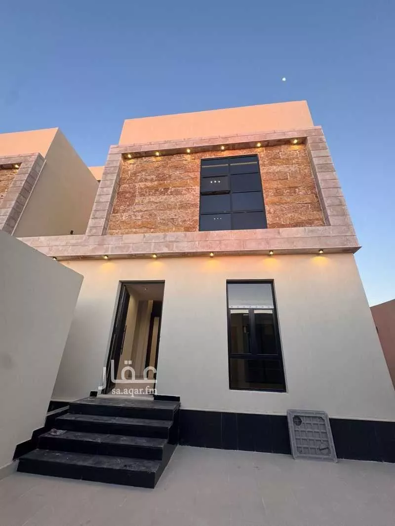 8 bedroom villa in Al Rahmaniyyah 2