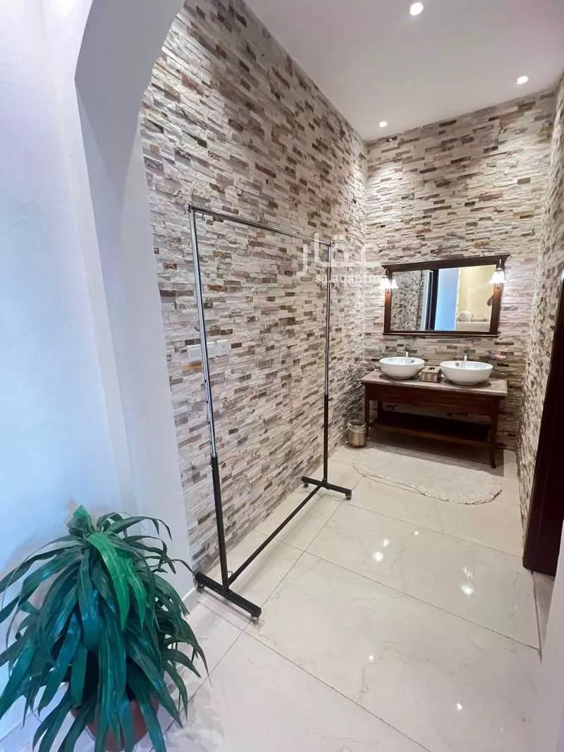 5 bedroom villa in Abhur North, Jeddah 2