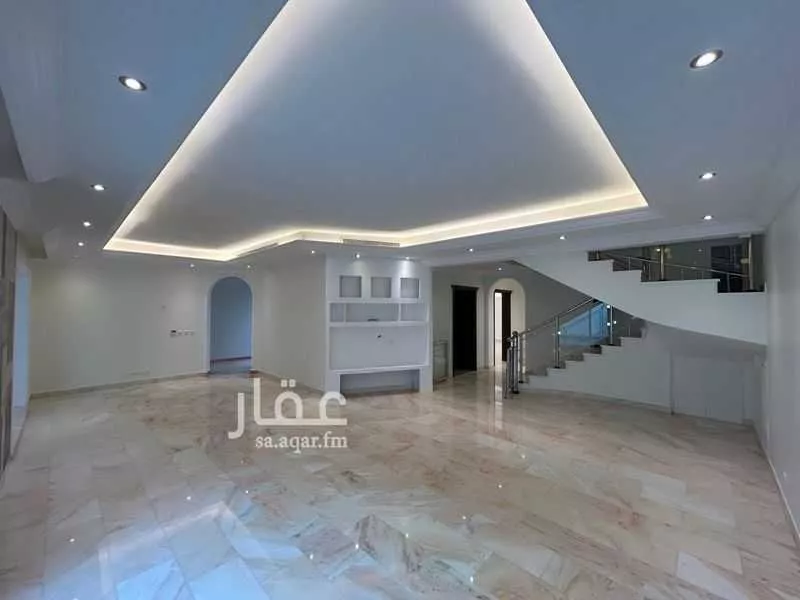 7 bedroom villa in Al Khalidiyyah 12