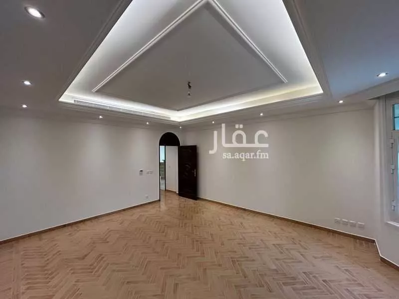 7 bedroom villa in Al Khalidiyyah 15