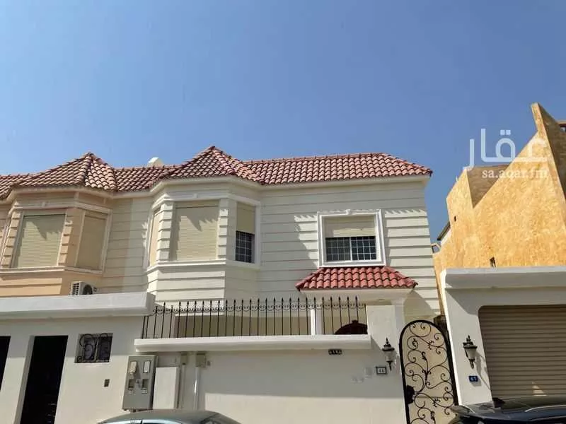 7 bedroom villa in Al Khalidiyyah 3