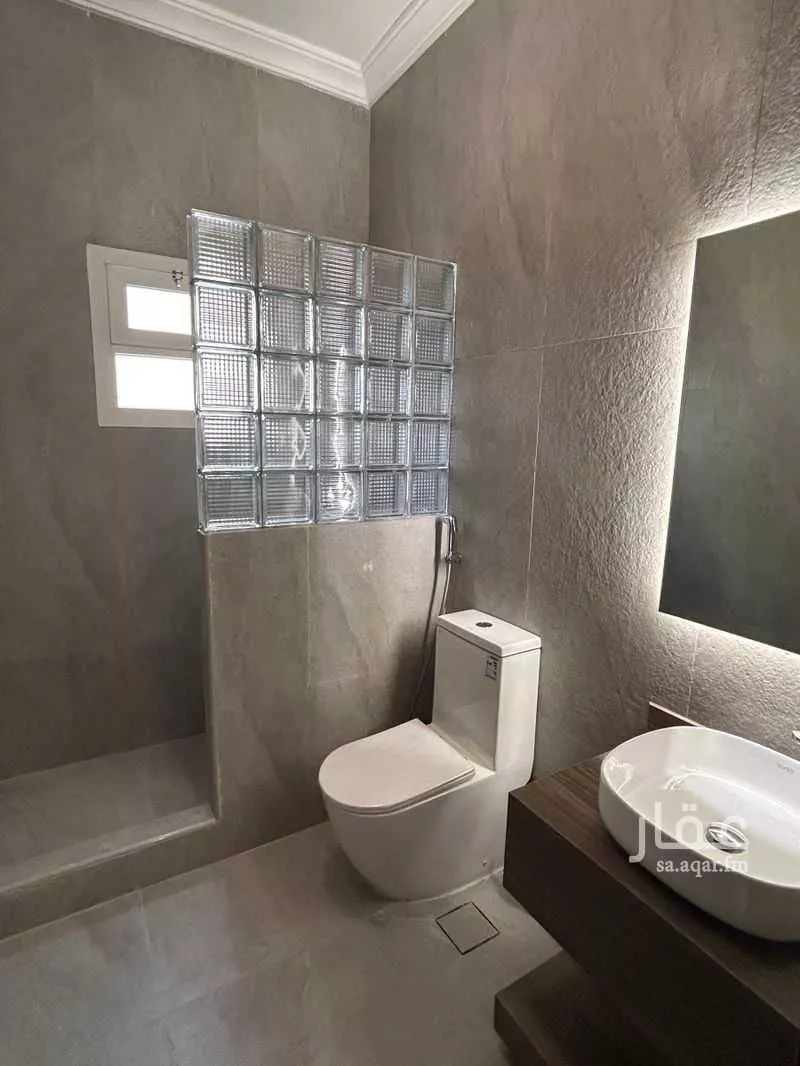 7 bedroom villa in Al Khalidiyyah 23