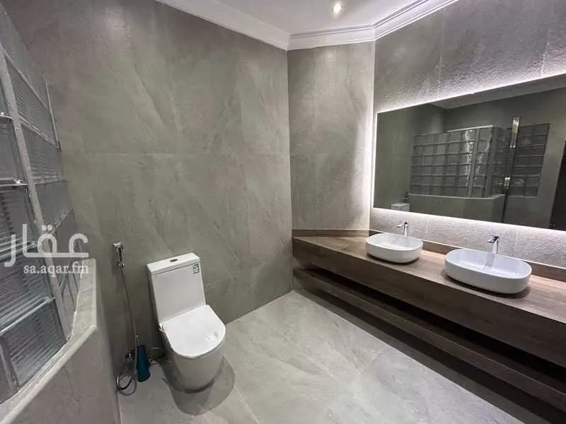7 bedroom villa in Al Khalidiyyah 25