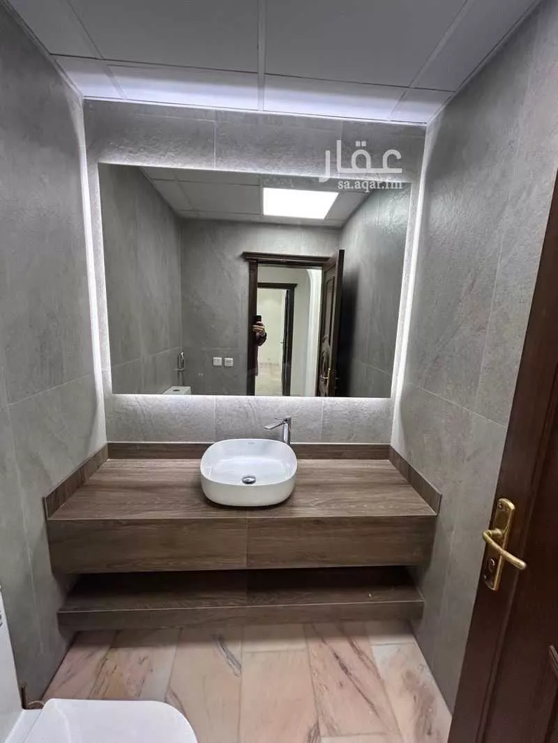 7 bedroom villa in Al Khalidiyyah 6