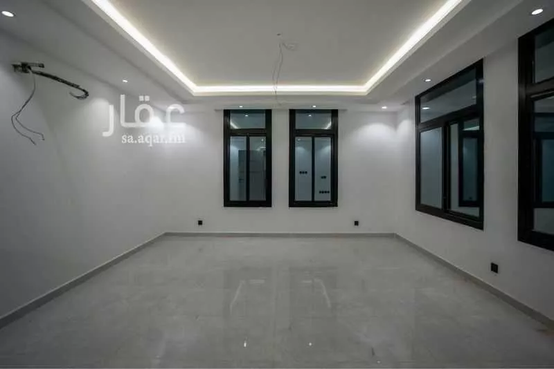 6 bedroom villa in Al Yaqout 7