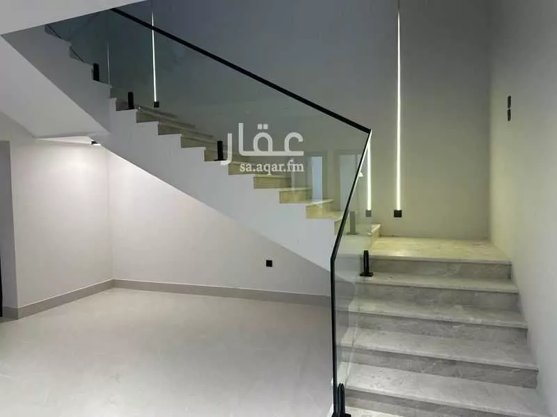 فيلا 7 غرف في الصوارى 8