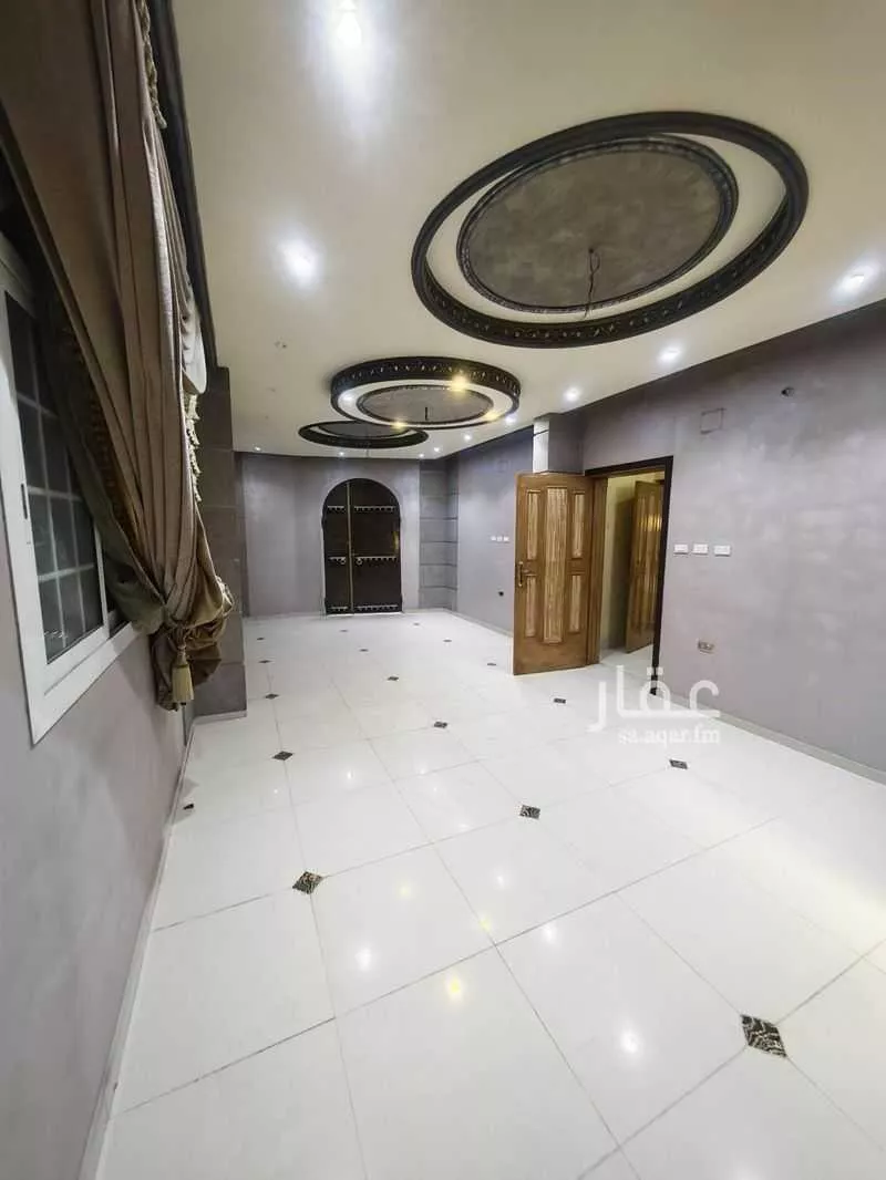 9 bedroom apartment in Umm Al Silm 13