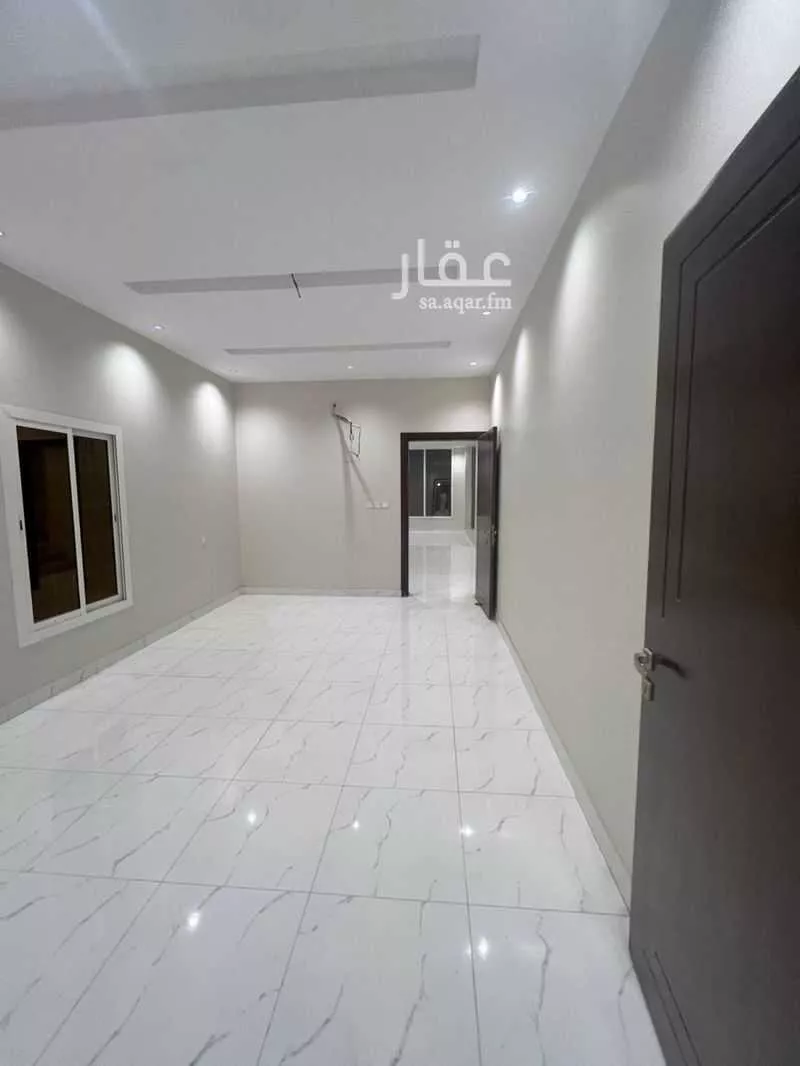 8 bedroom villa in Al Hamdaniyah 3