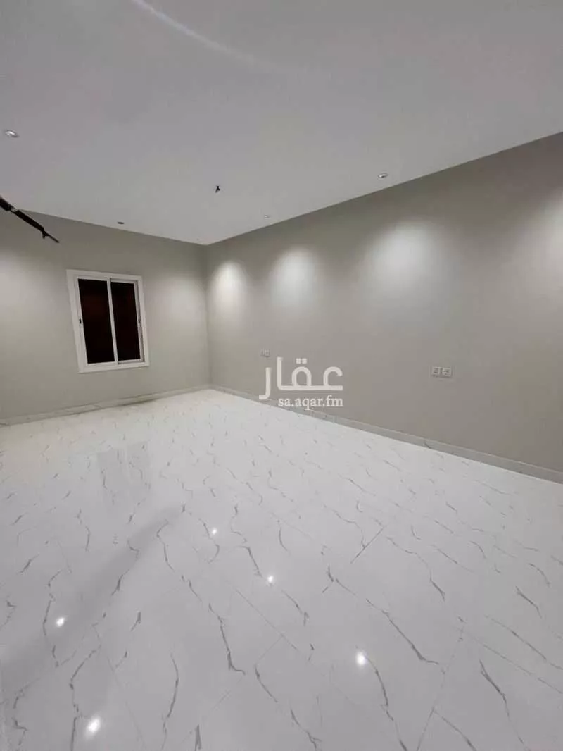 8 bedroom villa in Al Hamdaniyah 4